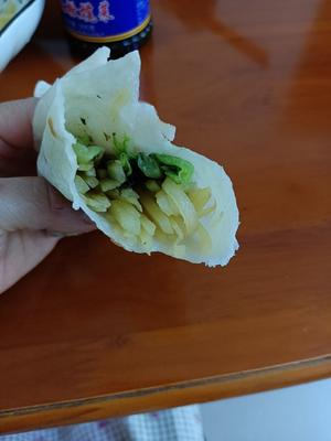 凉了也不发硬的卷饼皮～～卷饼的做法 步骤13