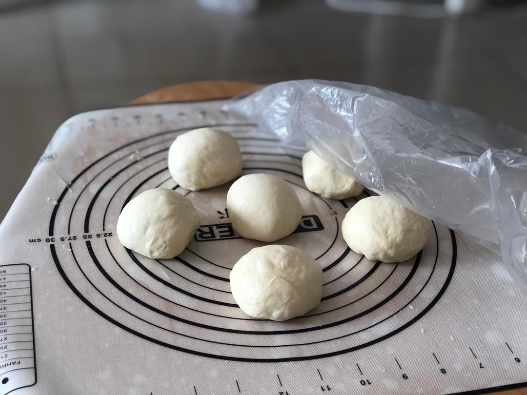 紫薯蜜豆小吐司