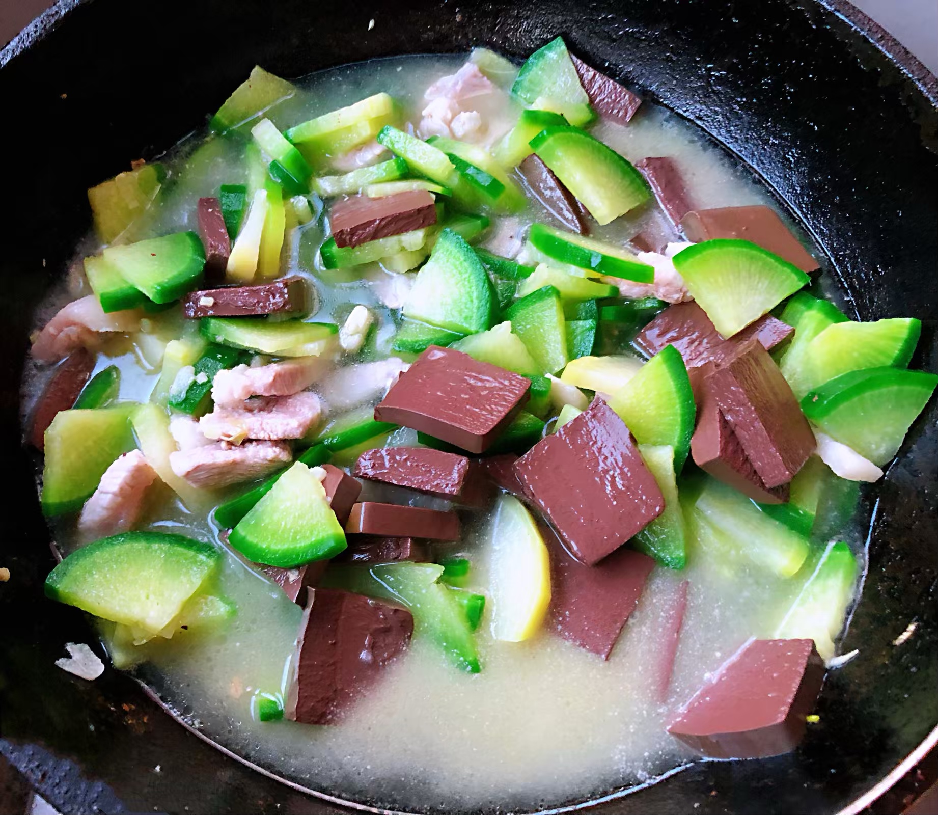五花肉炖萝卜血豆腐的做法 步骤8