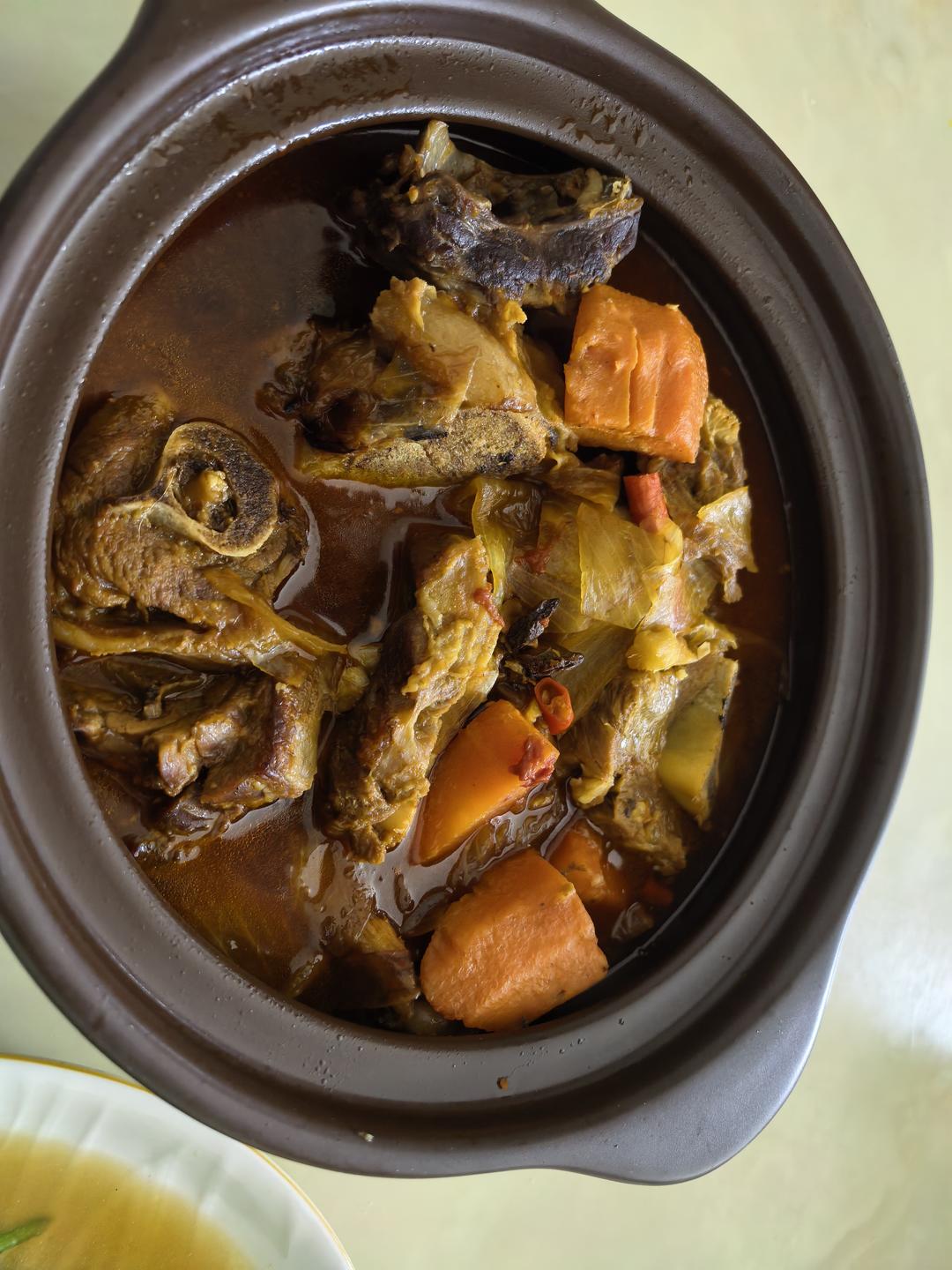 红烧羊肉炖胡萝卜