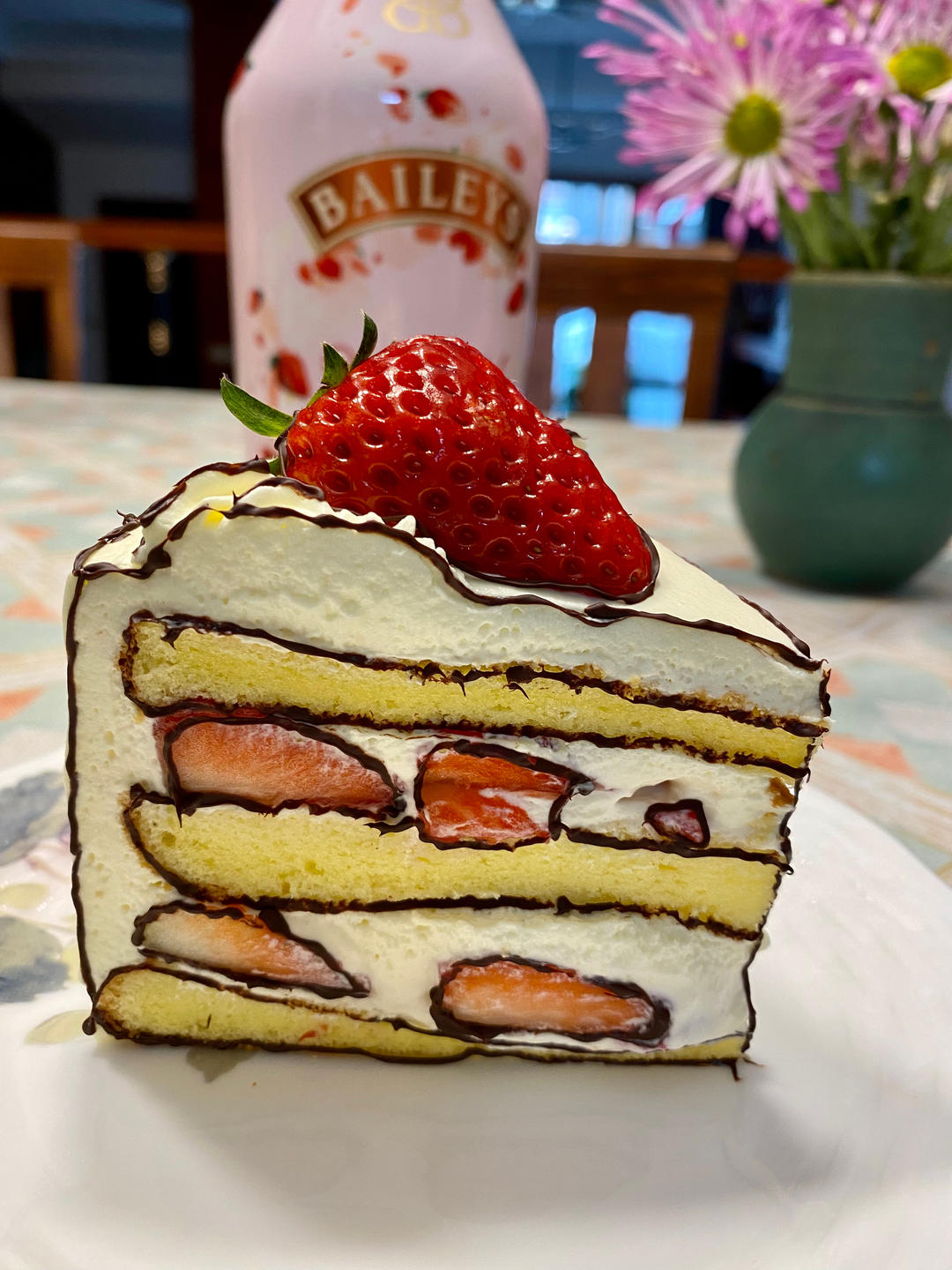 🍓二次元专属：漫画草莓蛋糕