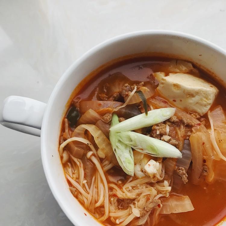 【拜冰】安老师教的正宗韩国【泡菜汤】