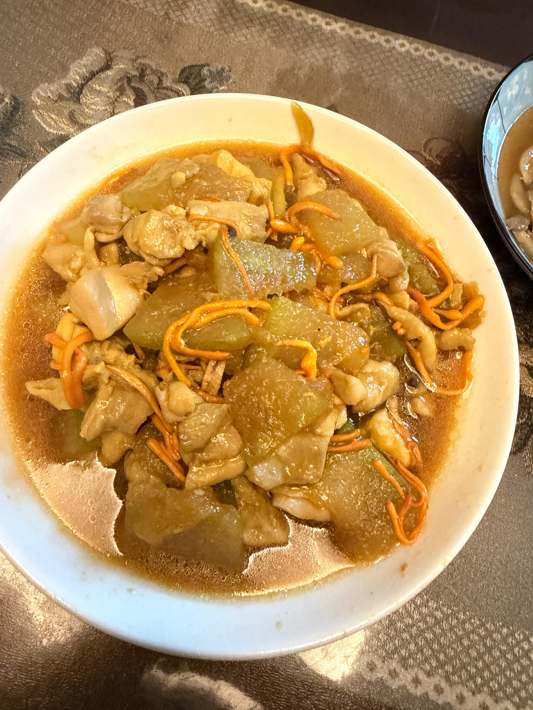 冬瓜虫草花鸡腿（桑拿鸡）