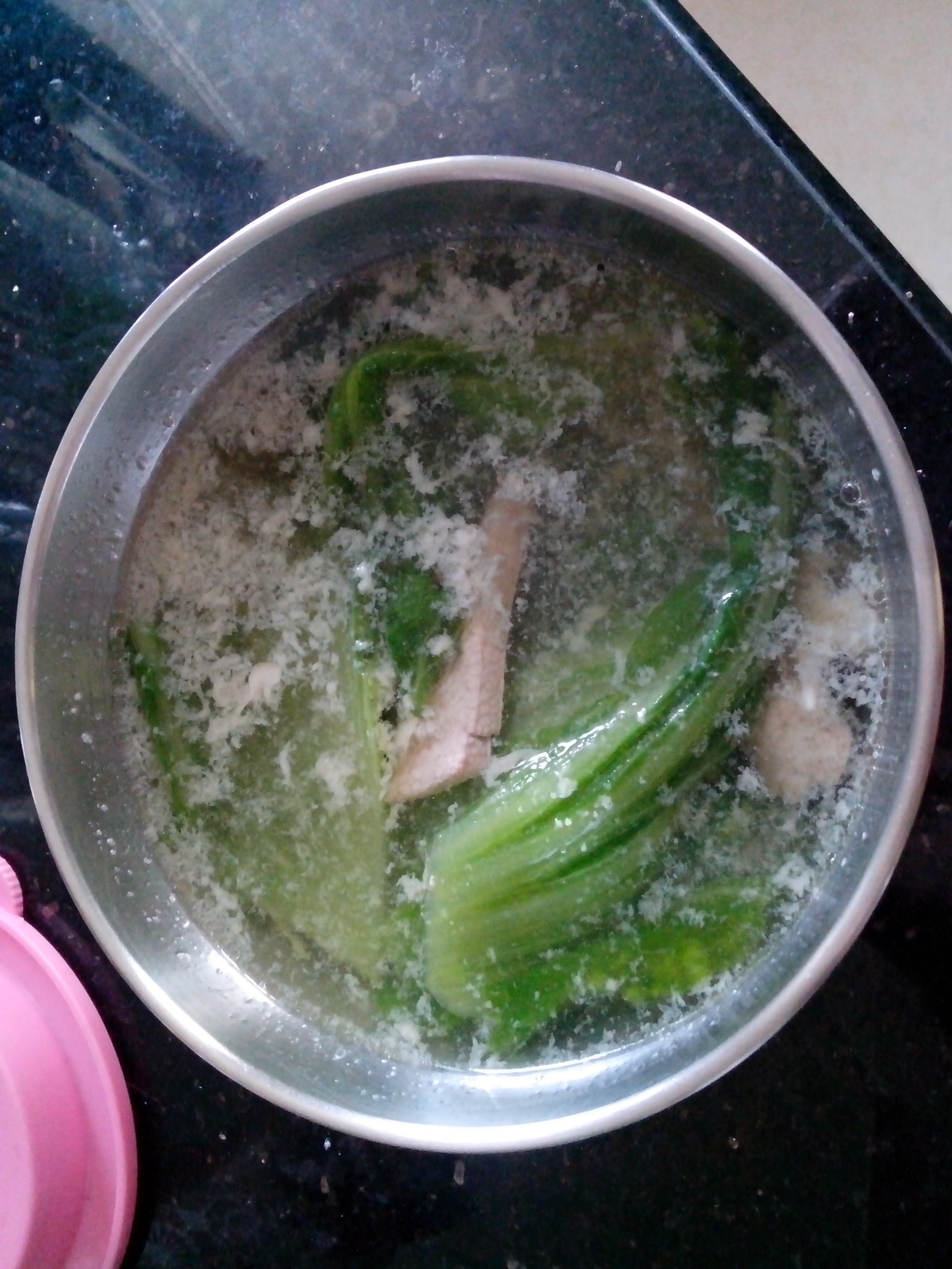 咸蛋肉片芥菜汤