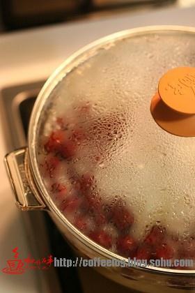 紅棗蓮子銀耳湯的做法 步驟4