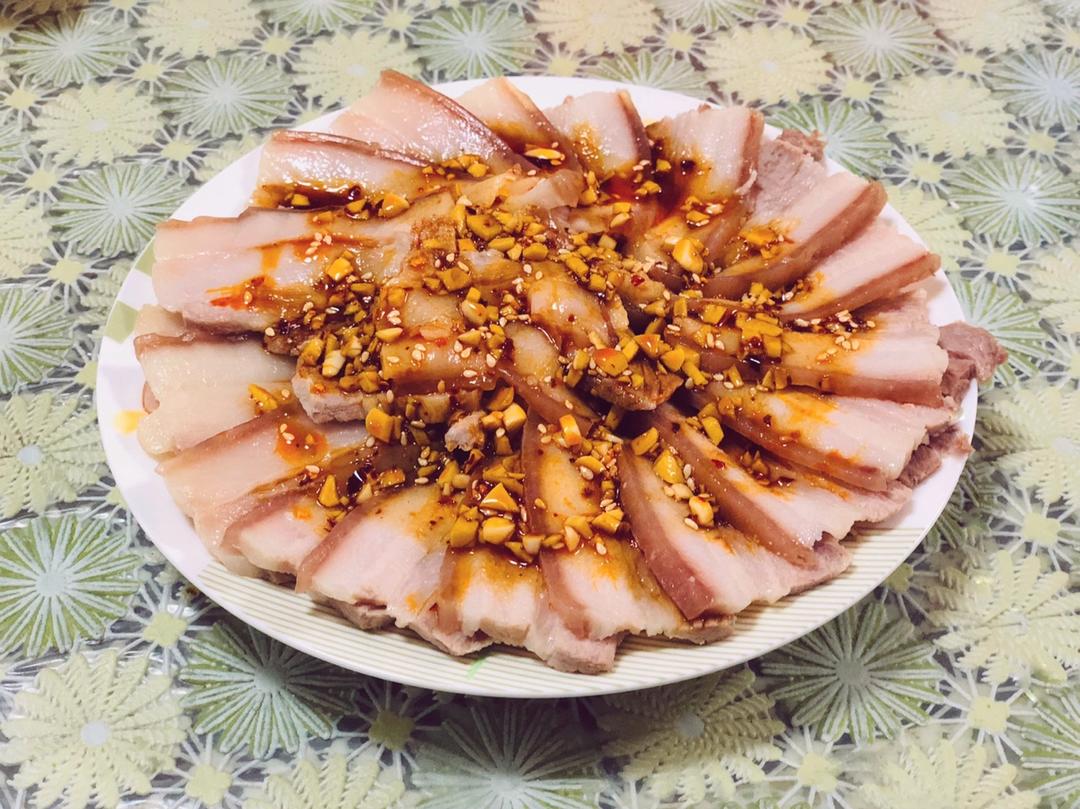 【蒜泥白肉】