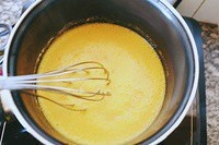 芒果彩糖布丁的做法 步骤3