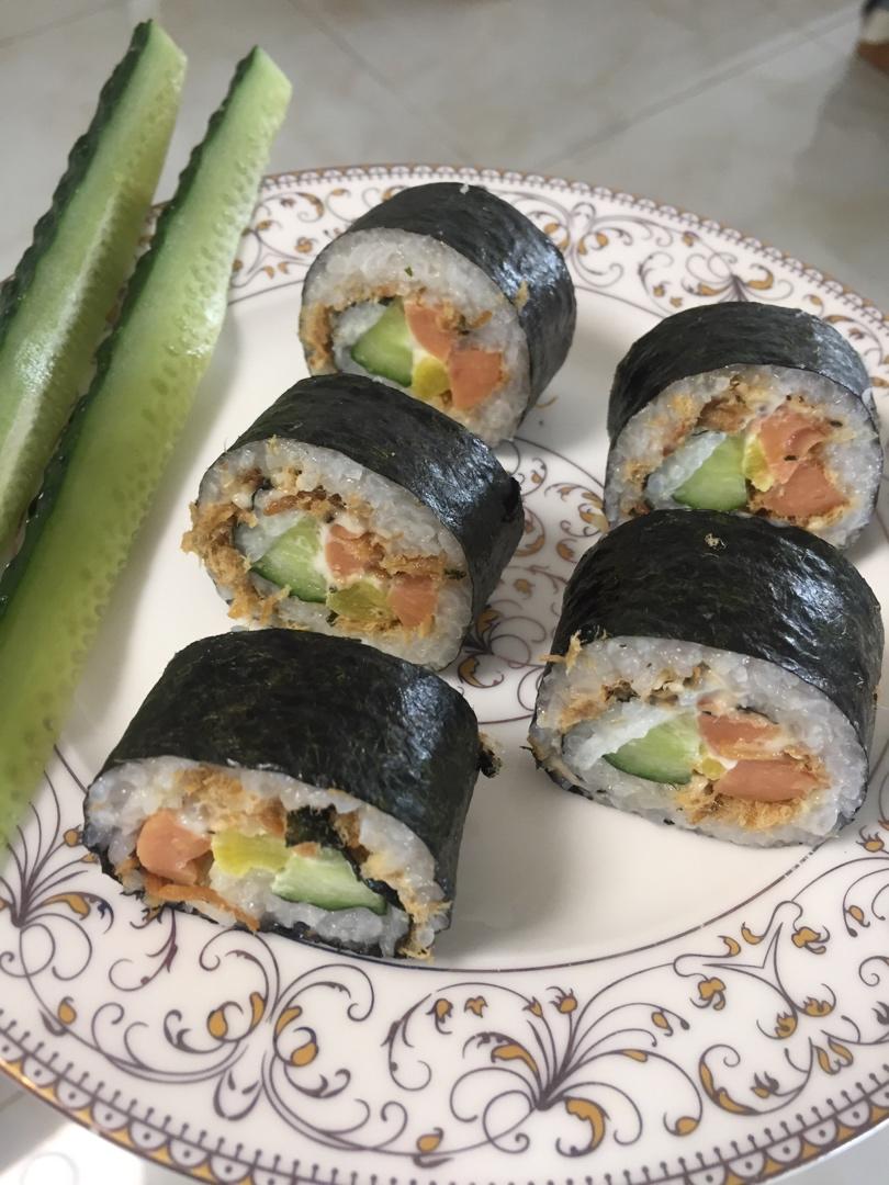 全家都爱的肉松火腿寿司