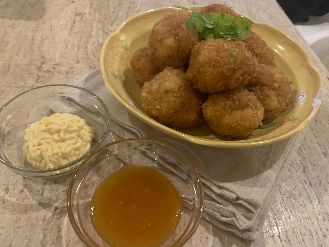 泰式炸蝦餅 ( Thai style fried shrimp cake )