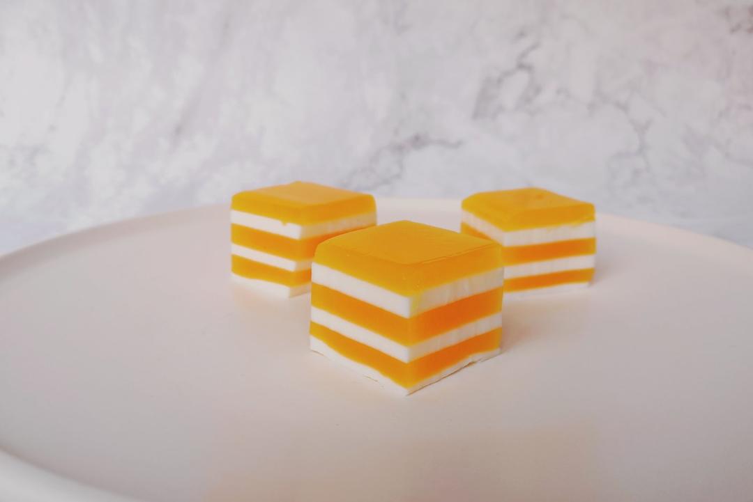 芒果椰汁千层糕