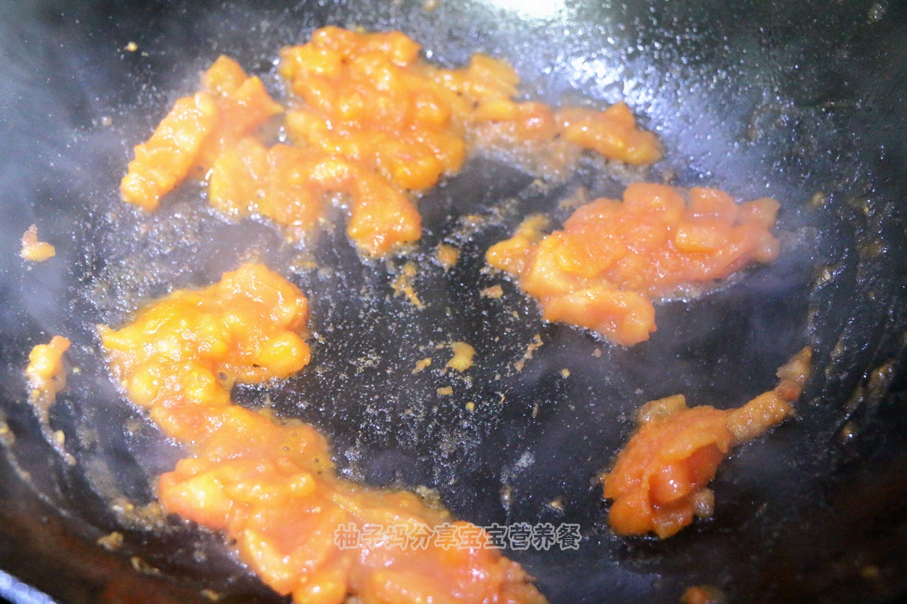 炒饺子皮蔬菜面片的做法 步骤6
