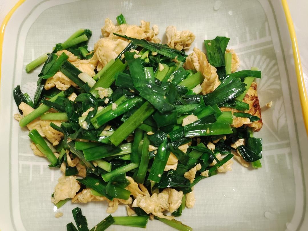 韭菜炒鸡蛋——三分钟快手下饭菜 掌握火候的秘诀