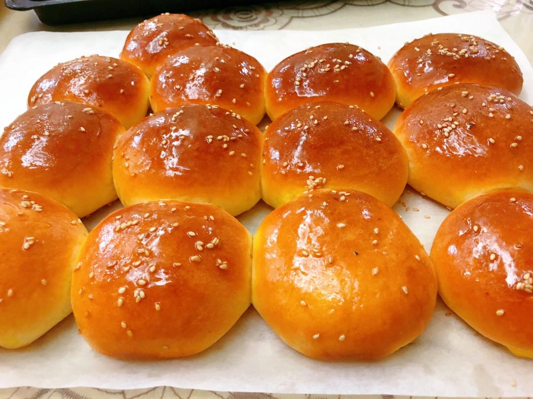 超软牛奶小餐包
