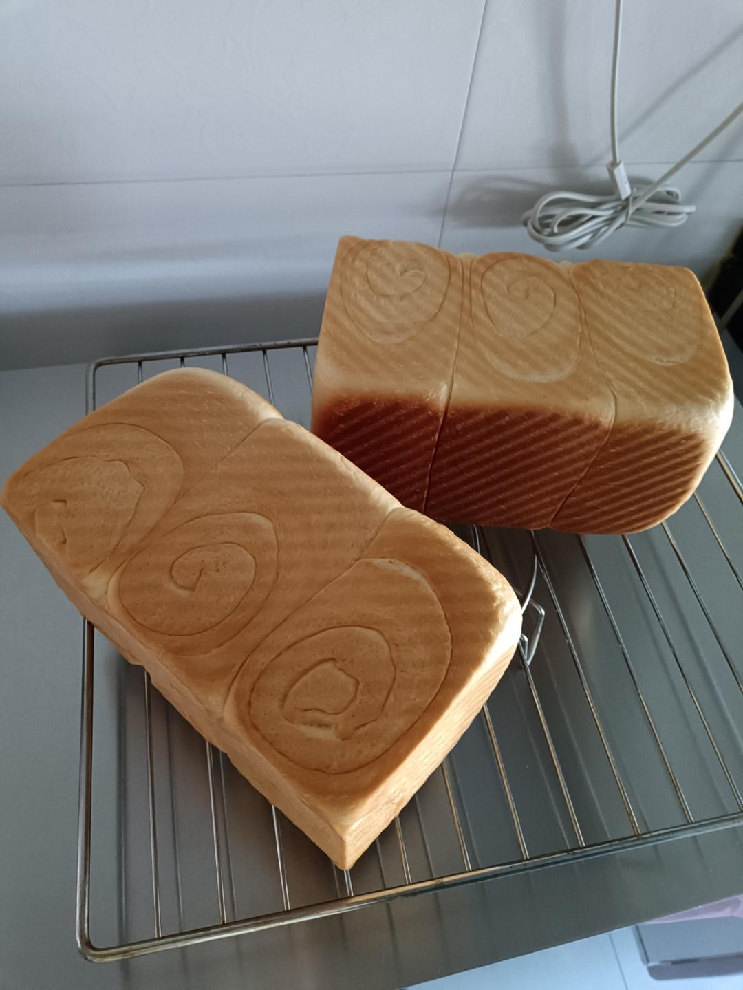 吐司，奶香手撕面包，超级香浓