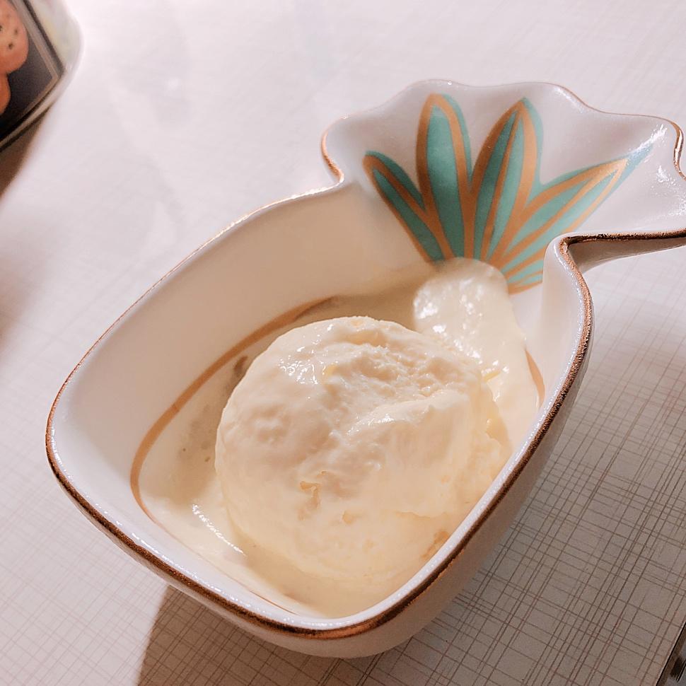菠萝冰激凌