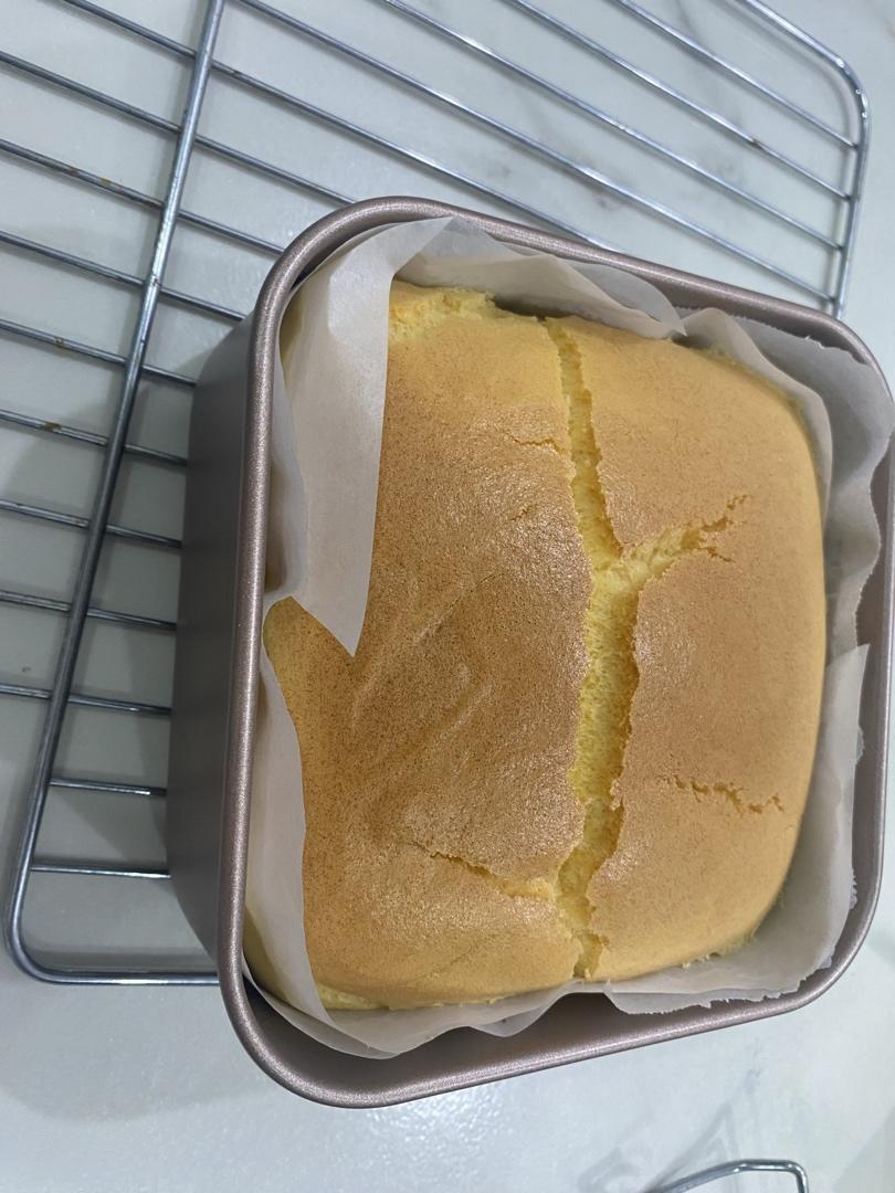 堪比柯基屁股
爆浆芝士🧀古早蛋糕