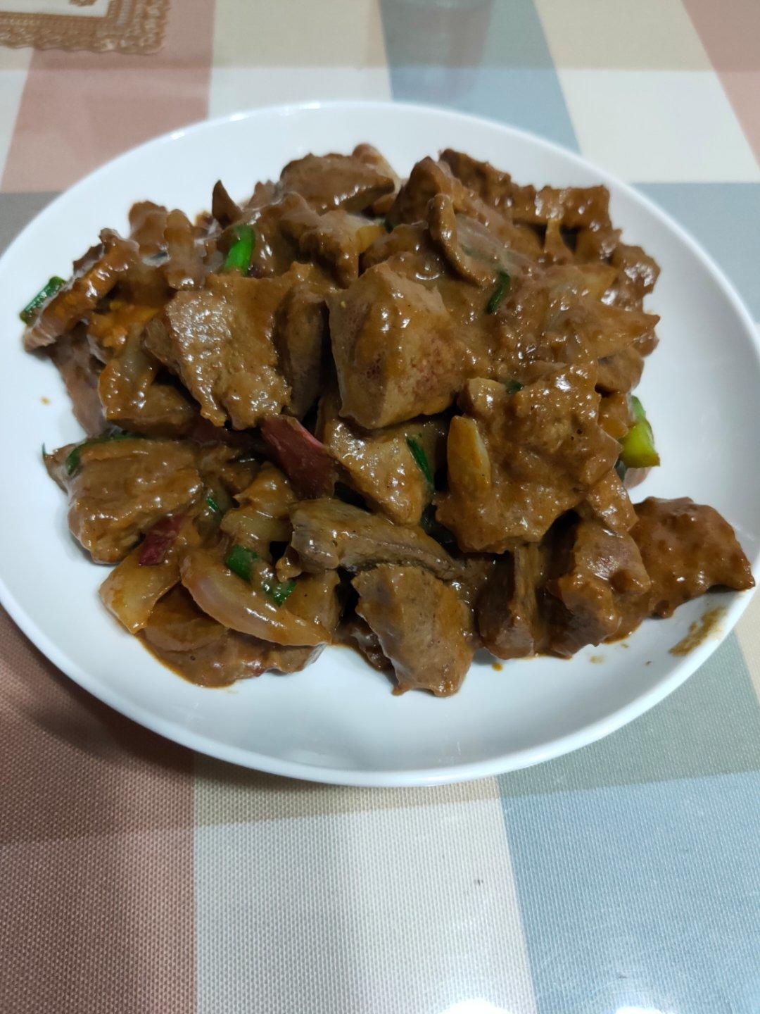 厨师长教你：“葱爆猪肝”的家常做法，味道非常赞