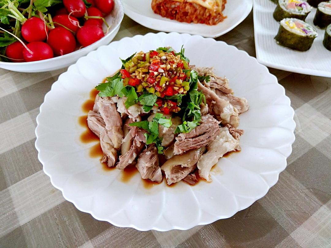 彩色味道做的手撕猪肘肉