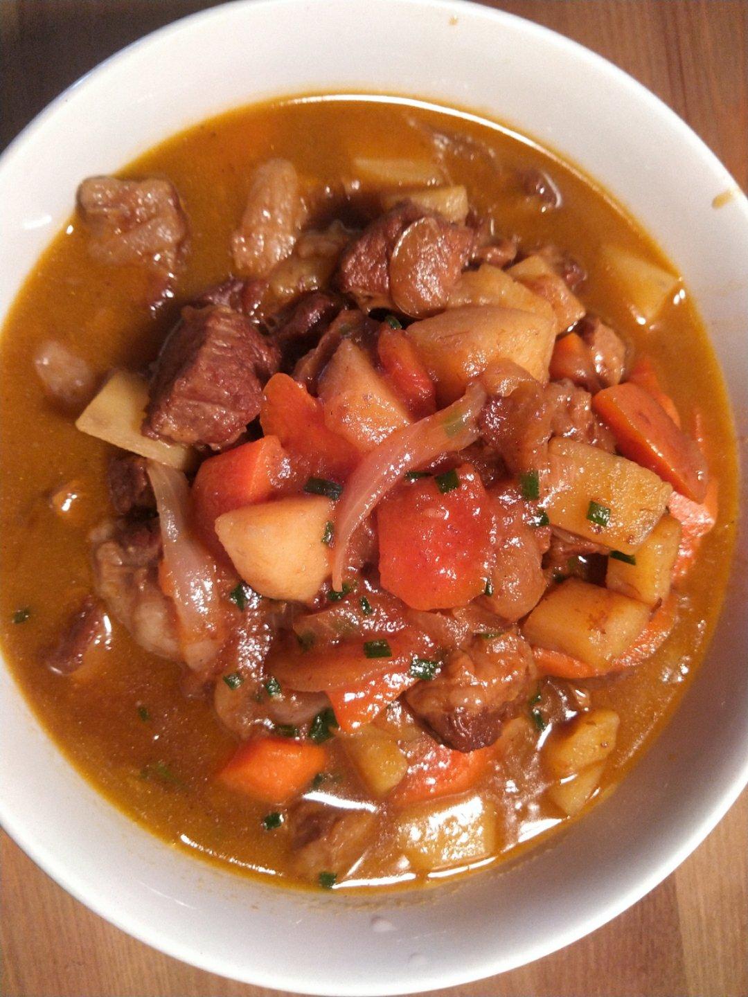 amyyin做的一个话唠包教包会的香浓红烩牛腩