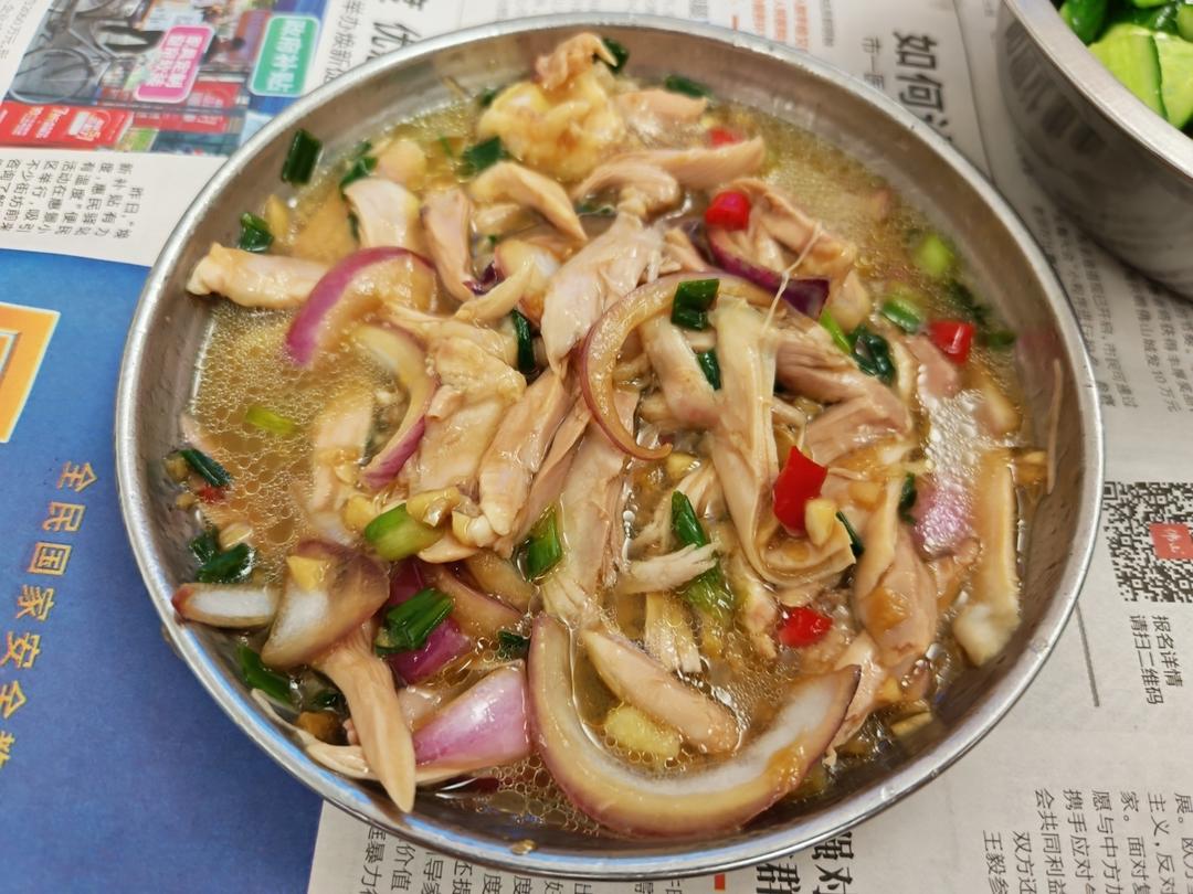 凉拌手撕鸡腿