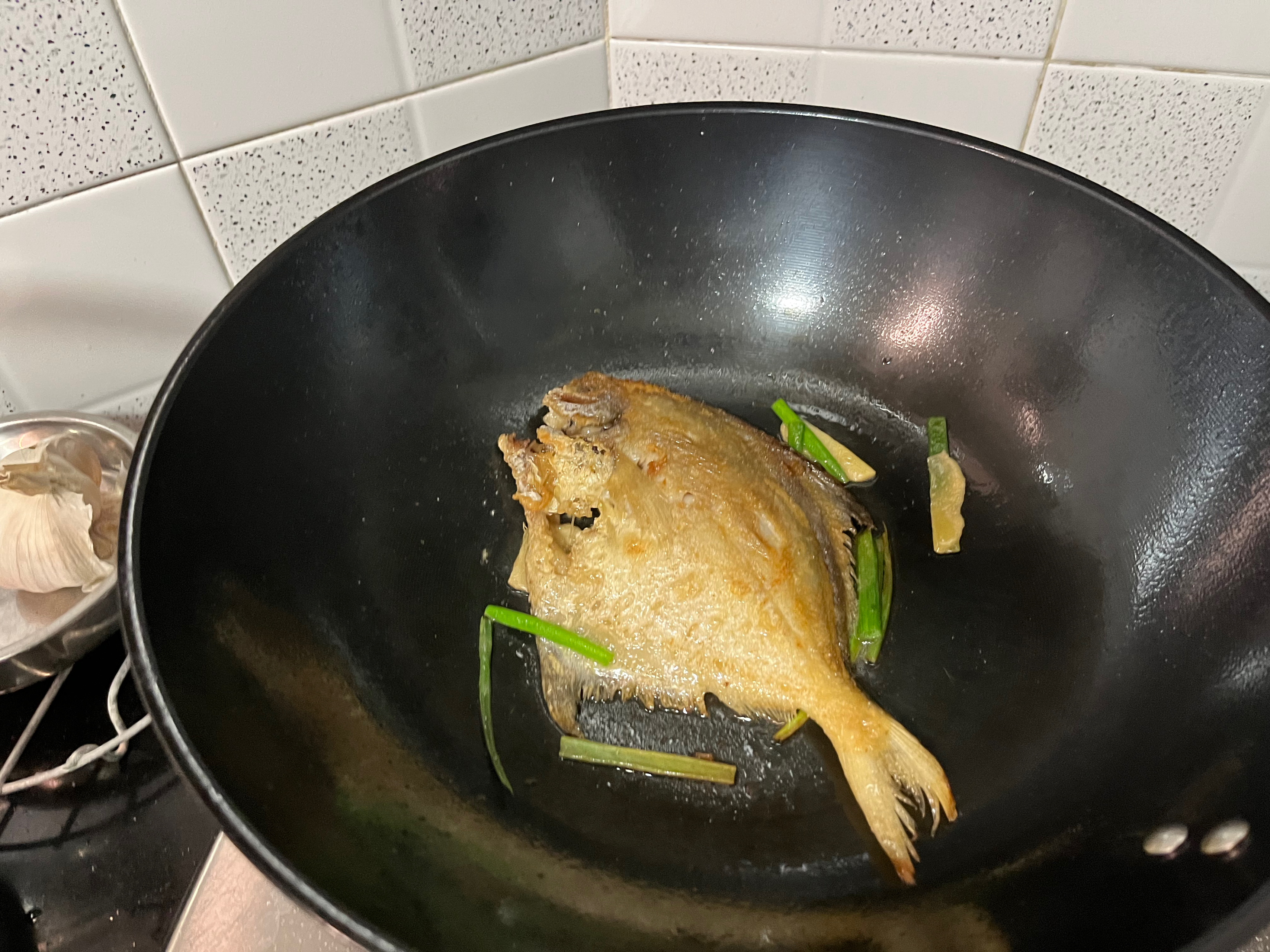 香煎鲳鱼