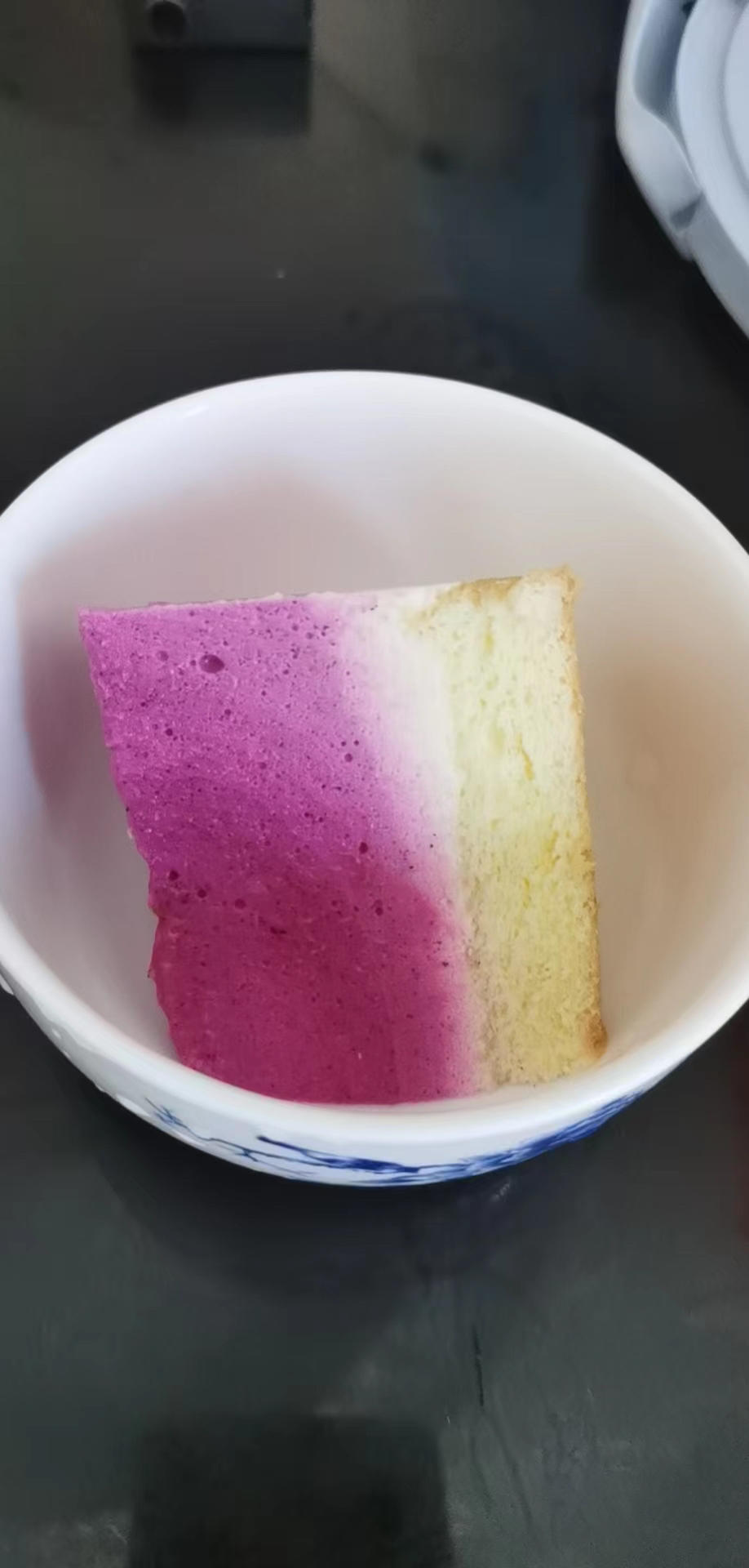 ㊙️集美味与颜值并存的火龙果渐变慕斯㊙️一口可以吃到几种层次的夏日清爽甜品