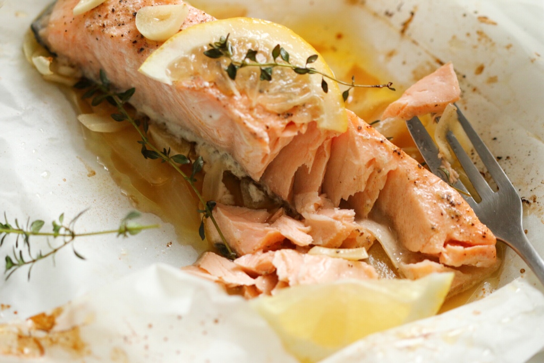 黄油烤三文鱼（超级简单）健康新吃法