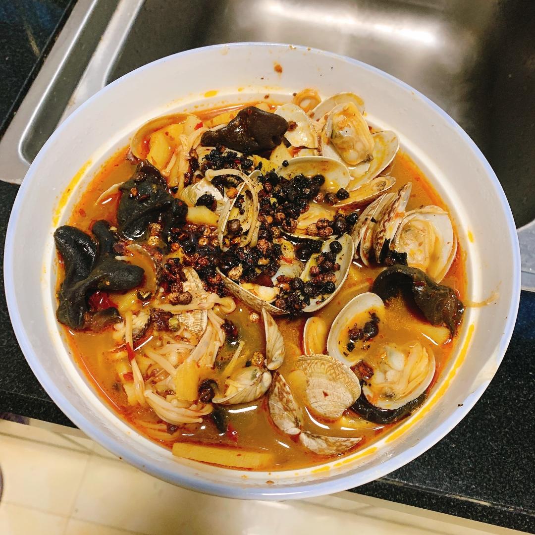 懒人版水煮鱼和花蛤