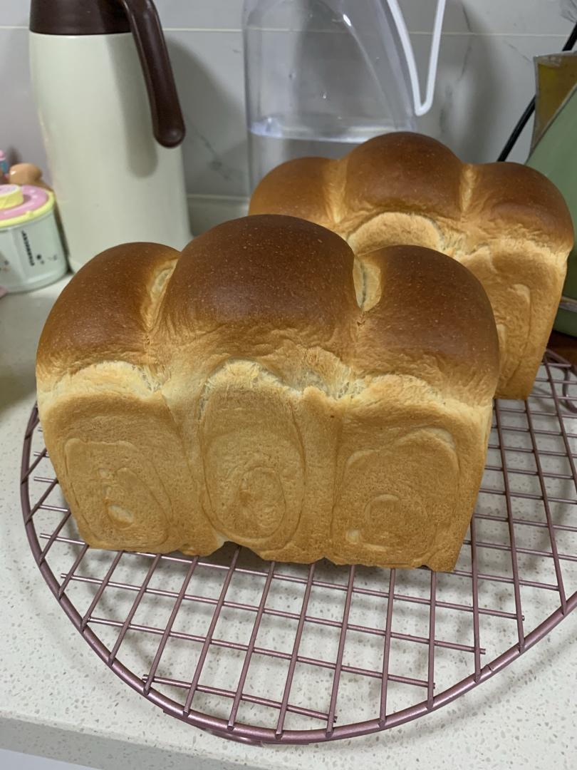 奶油吐司，鲜奶奶油嫩白吐司