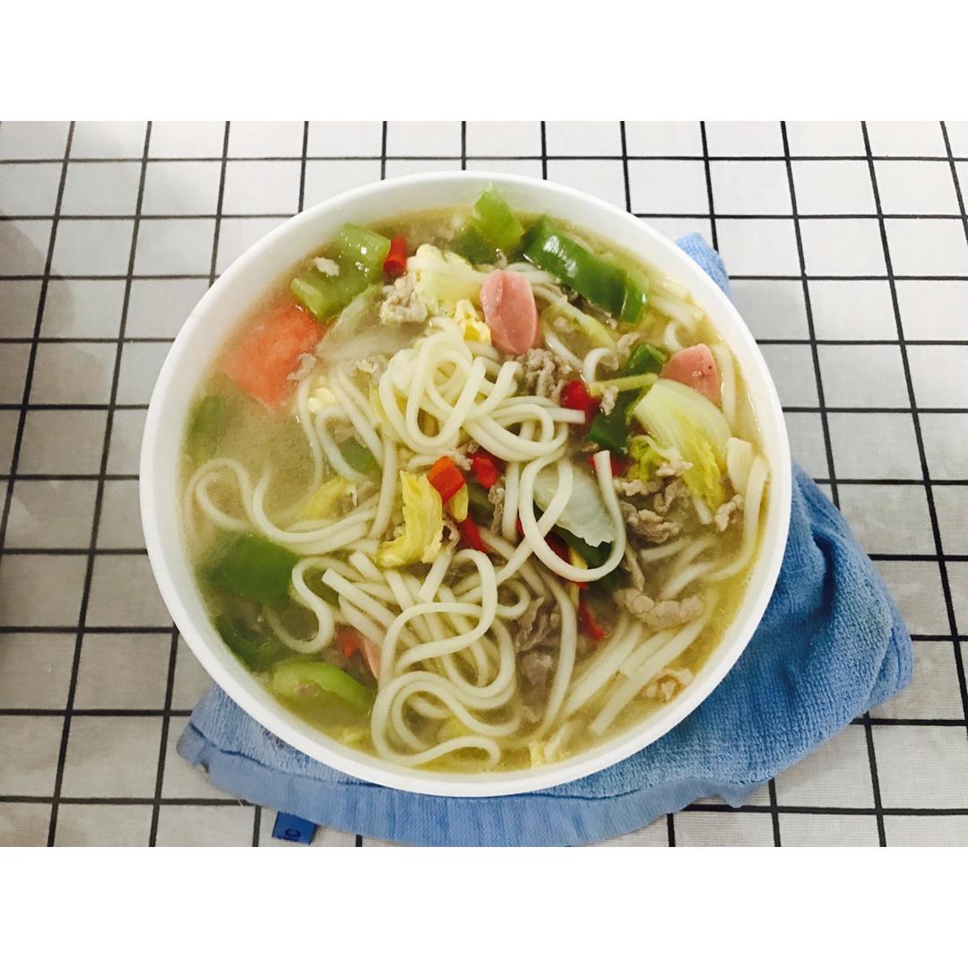 香菇火腿乌冬汤面