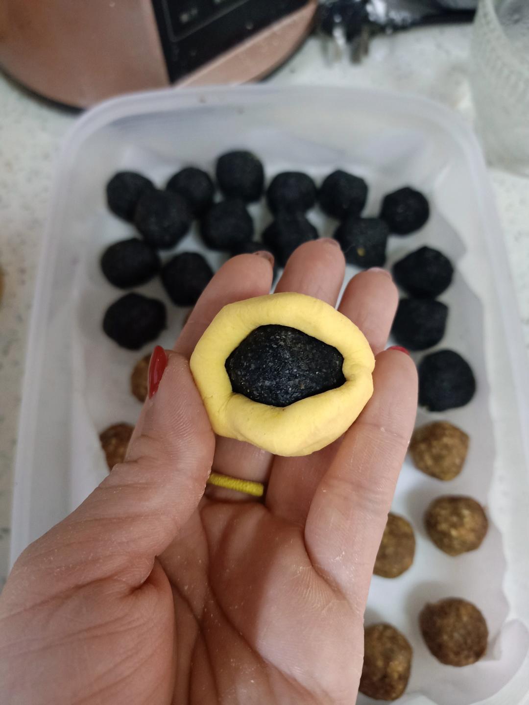 南瓜汤圆（黑芝麻馅）