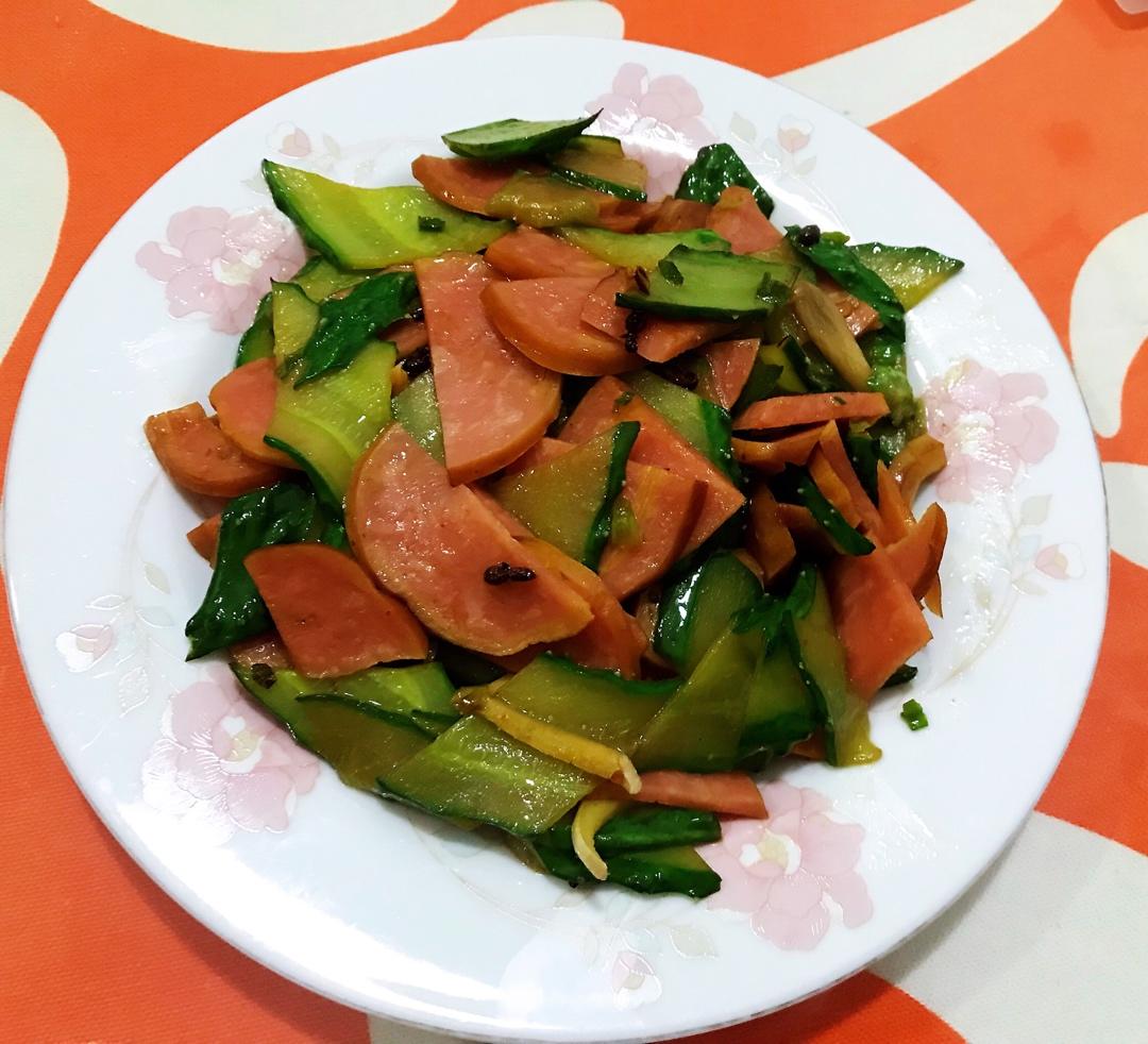 黄瓜火腿肠