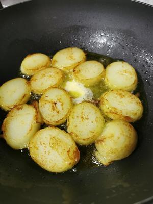 椒盐土豆的做法 步骤6