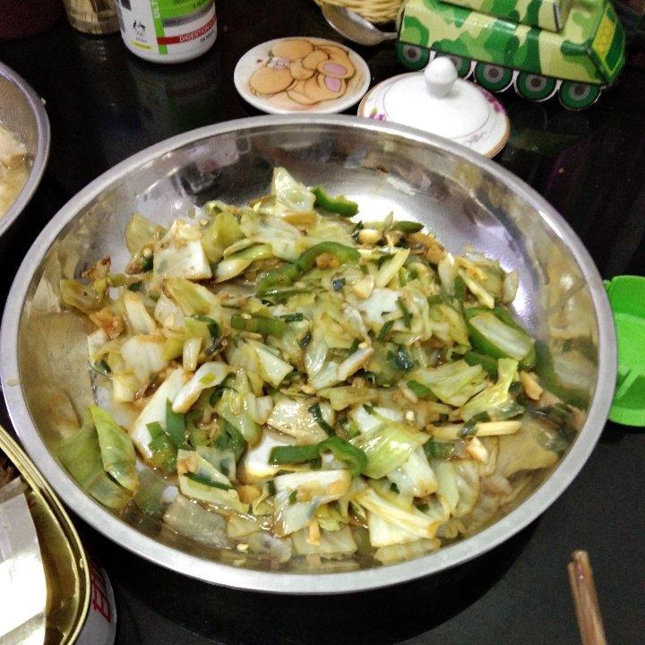 包菜粉丝炒鸡蛋
