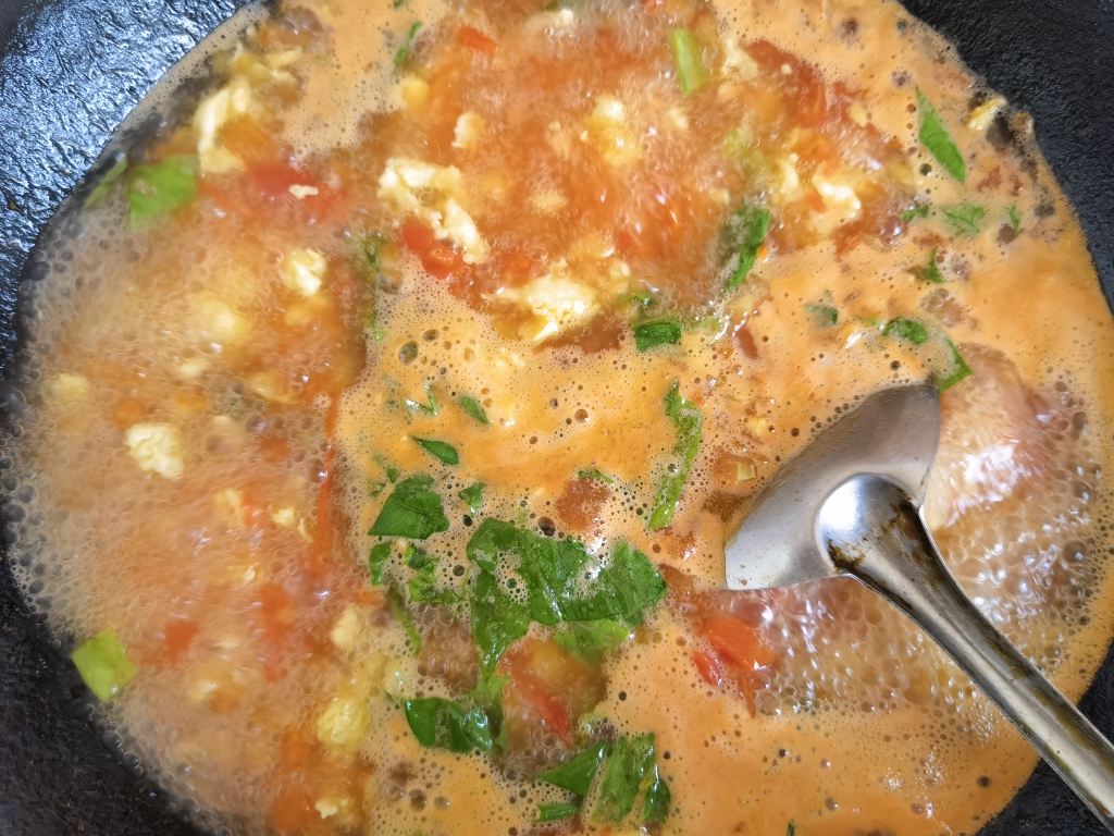 西红柿炒鸡蛋打卤的做法
