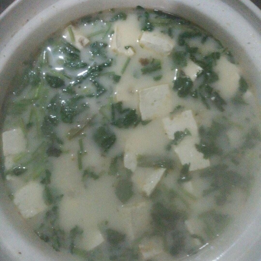 奶白鲫鱼豆腐汤