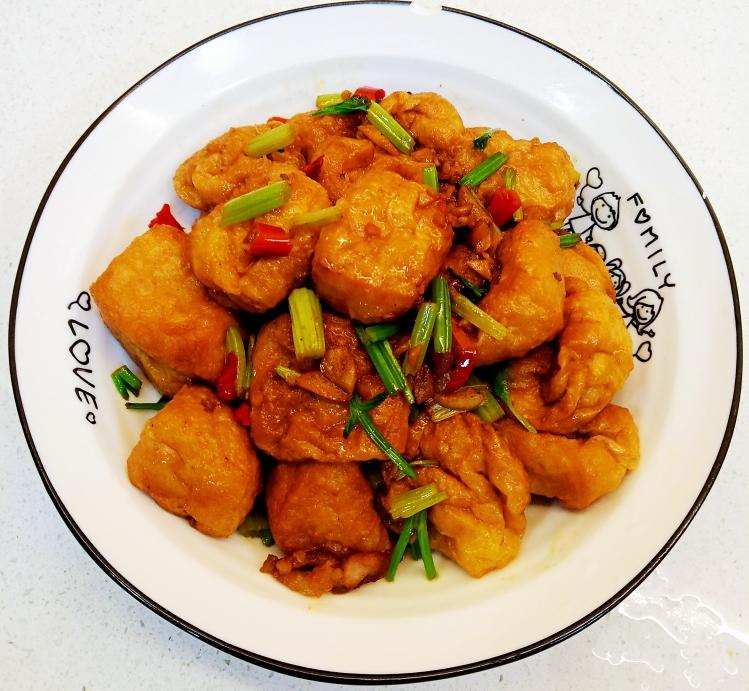 豆制品和肉搭配在一块的味道绝对很棒！