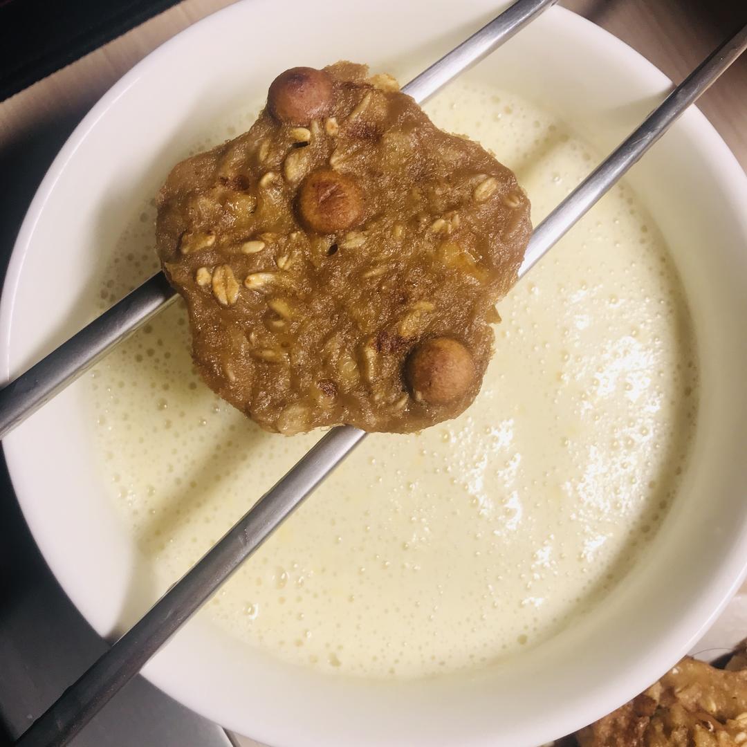 燕麦香蕉牛奶芝士饼（电饼铛）的做法 步骤5