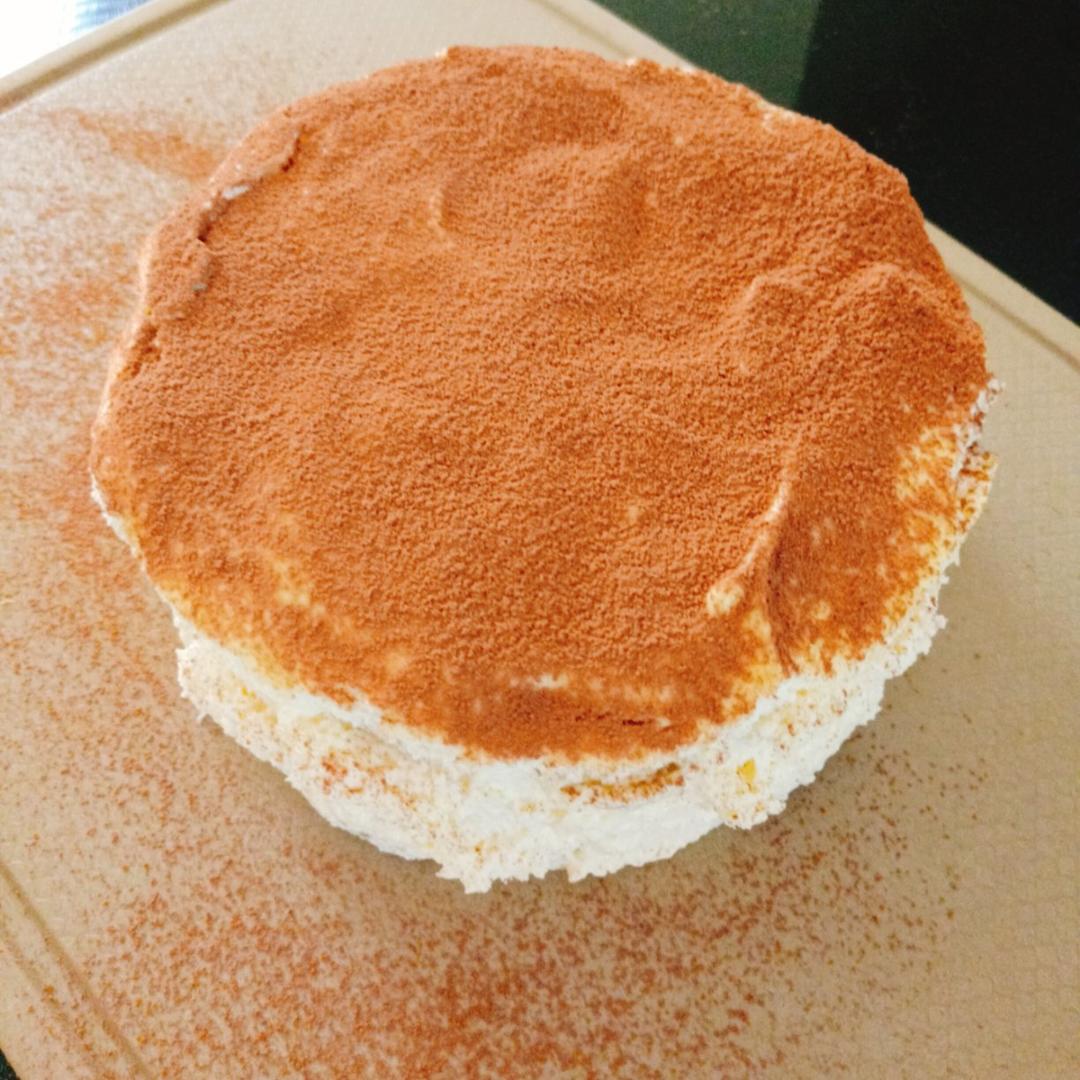 在欧洲学会的经典版提拉米苏