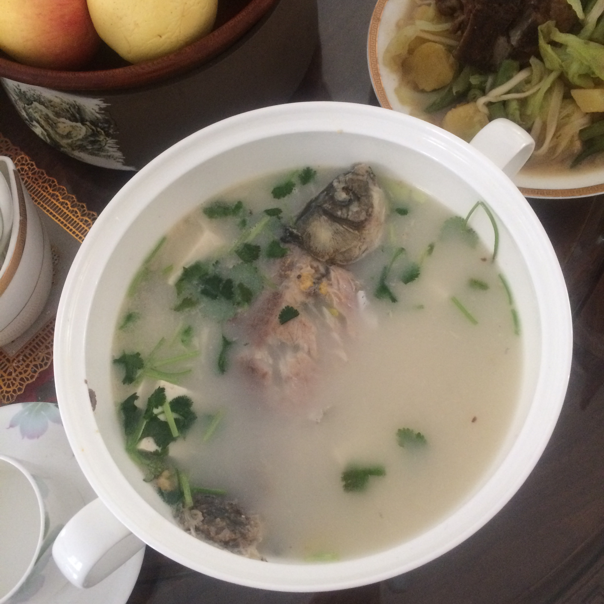 鲫鱼豆腐汤