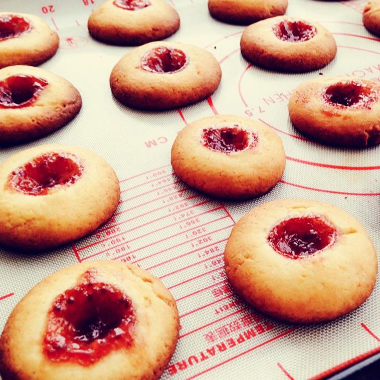 特浓奶香果酱酥饼