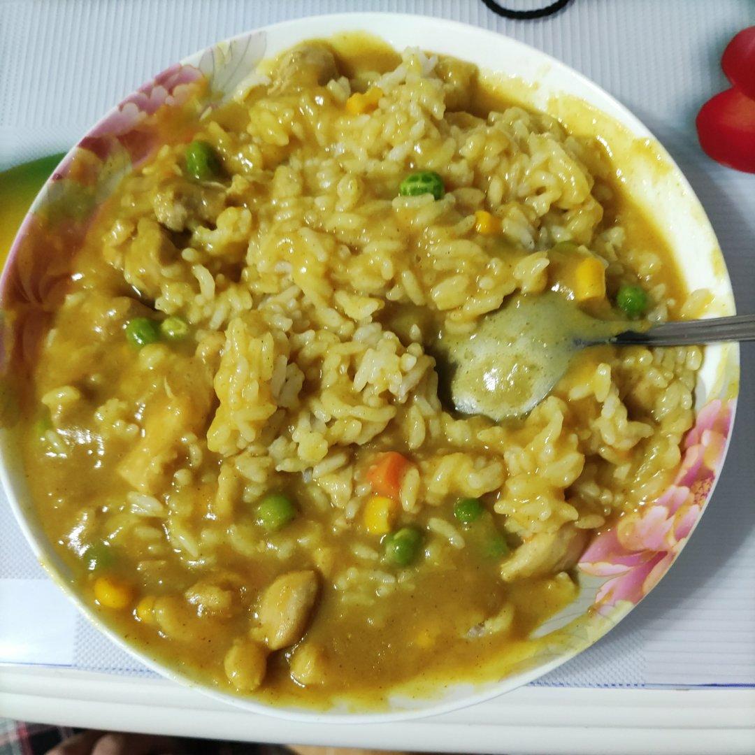 百梦多鸡肉咖喱饭