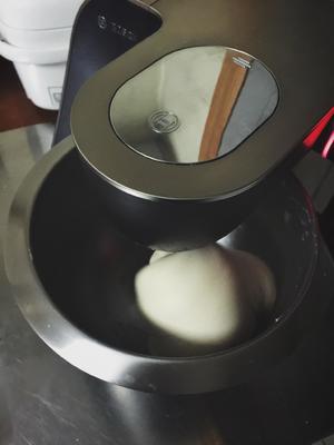 拯救打发的淡奶油---清新淡奶油吐司（老面大法）超级啰嗦的家庭面包攻略的做法 步骤2