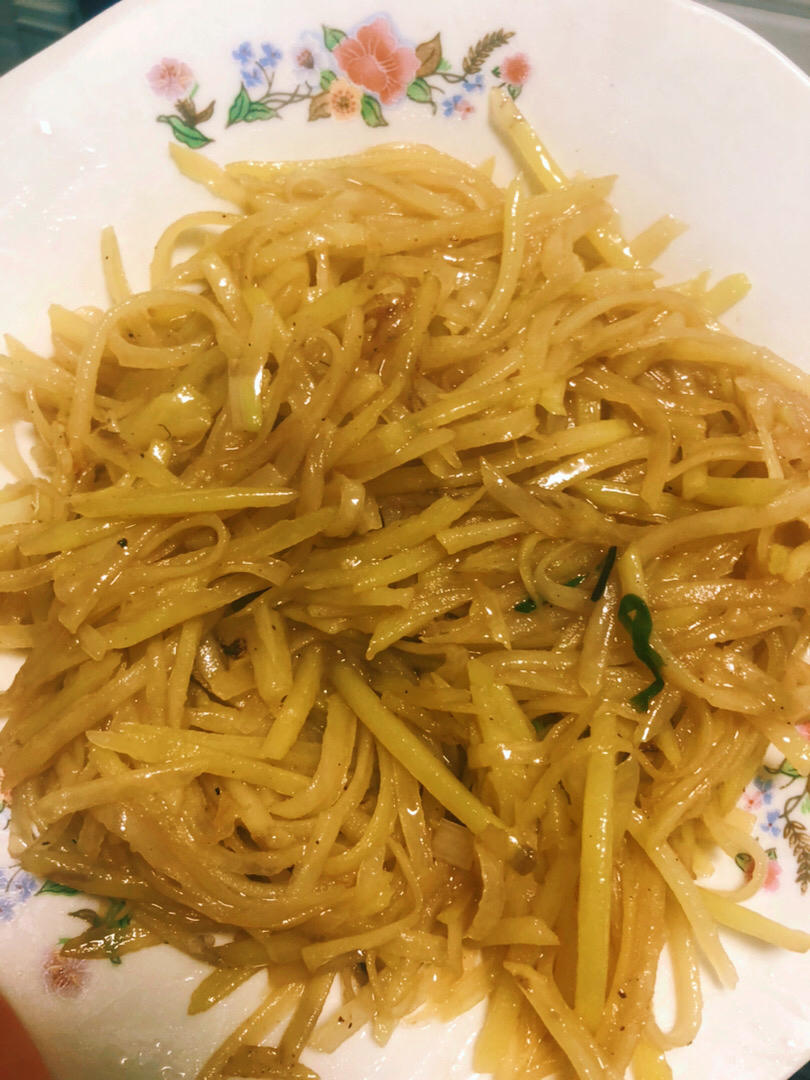 清炒土豆丝(巨简单，巨好吃)