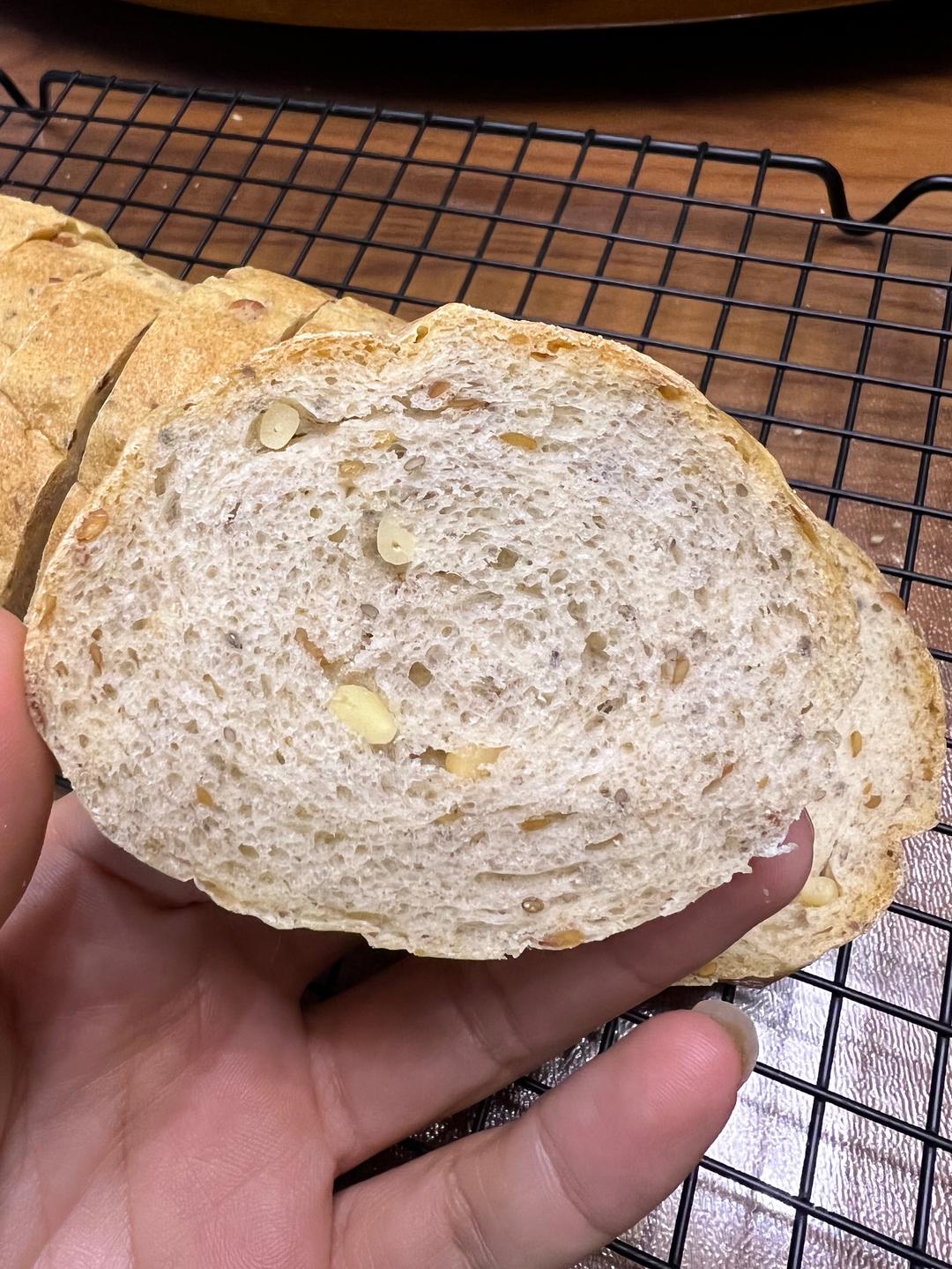 杂粮车轮面包的做法