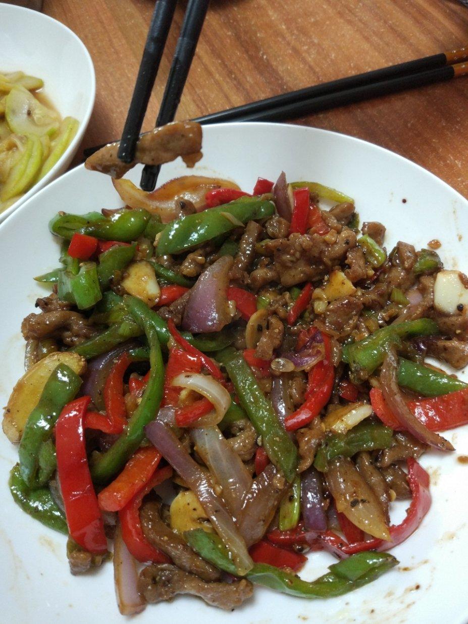 黑胡椒杭椒牛柳