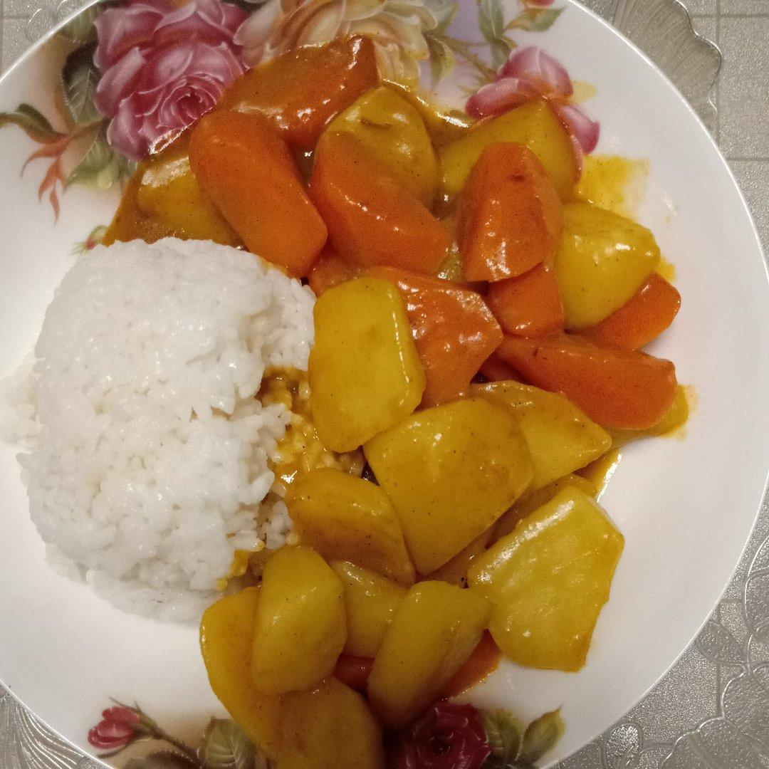 咖喱土豆鸡块