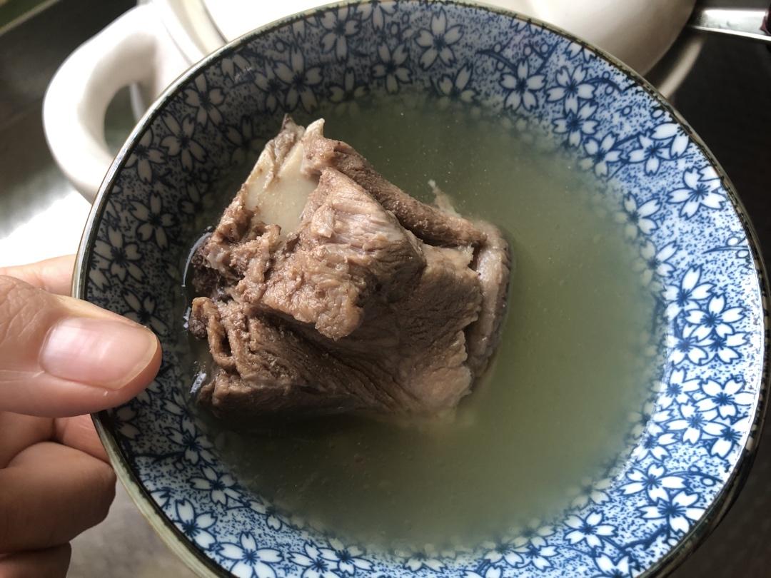 苦瓜排骨汤不苦的做法