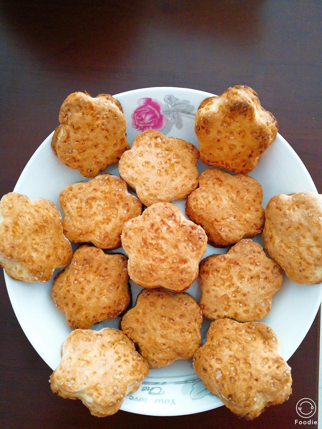 【视频】3分钟 奶油司康Scone(可能是世界上最快手的司康) 消耗淡奶油～