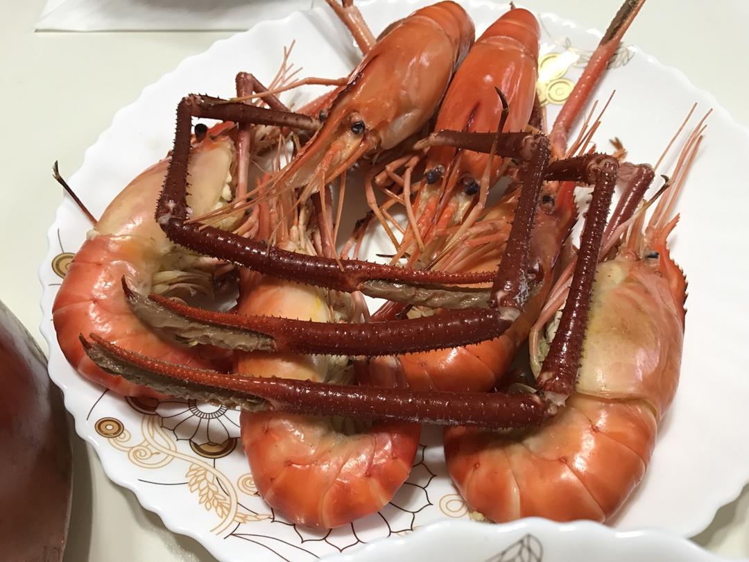 罗氏虾蘸虾酱的做法